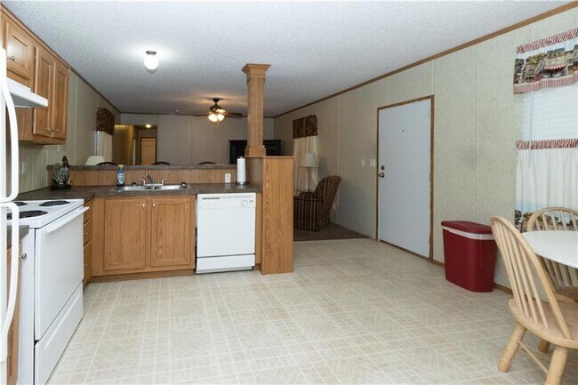 Photo - 31142 US-190