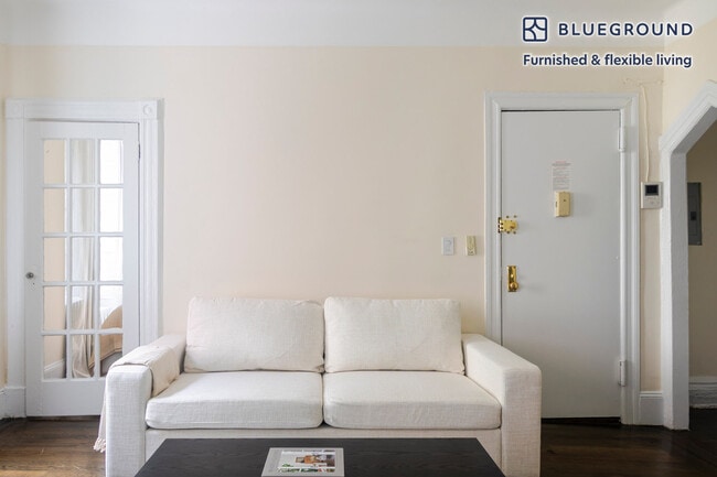 Photo - 26 Jane St Unit FL3-ID1973