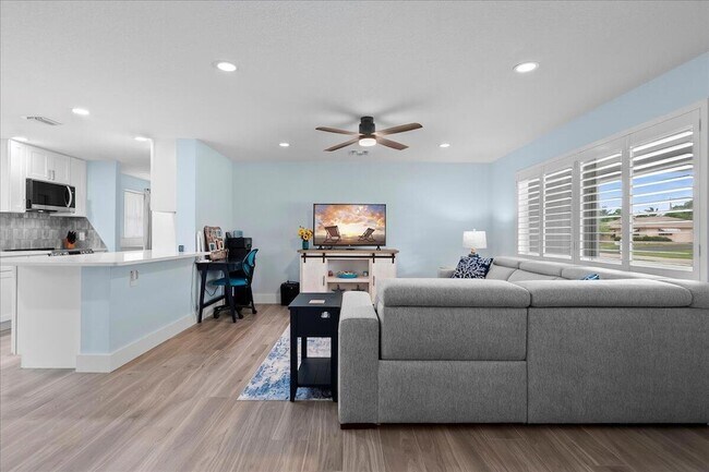 Photo - 1520 Treemont Ave