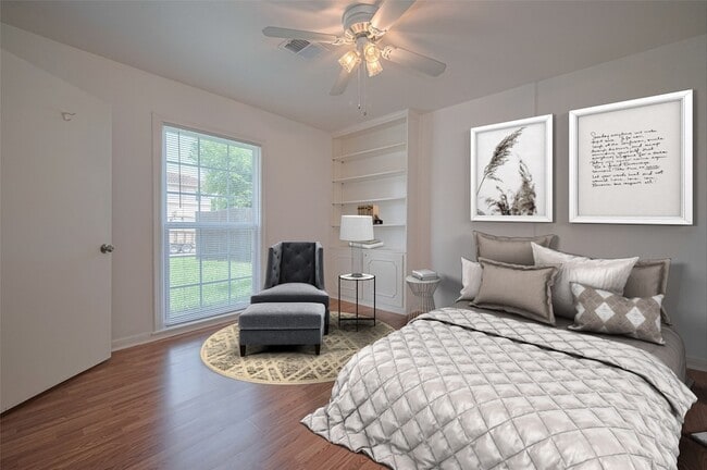 Photo - 5513 Fairdale Ln