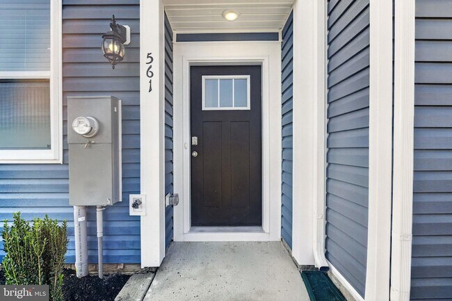 Photo - 561 Norwood Dr