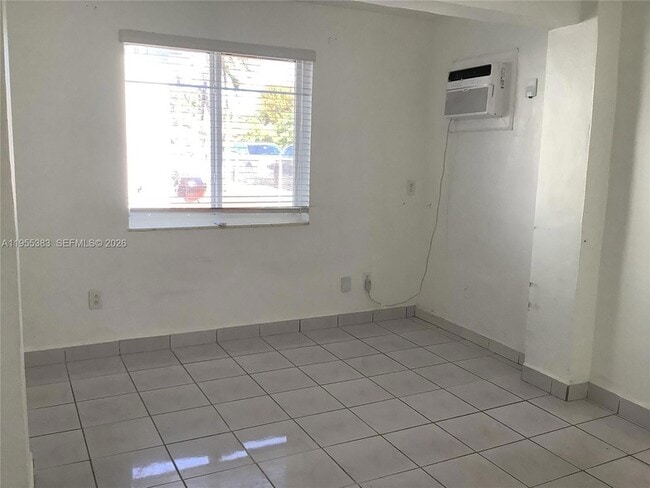 Photo - 3620 SW 13th Terrace Unit 3