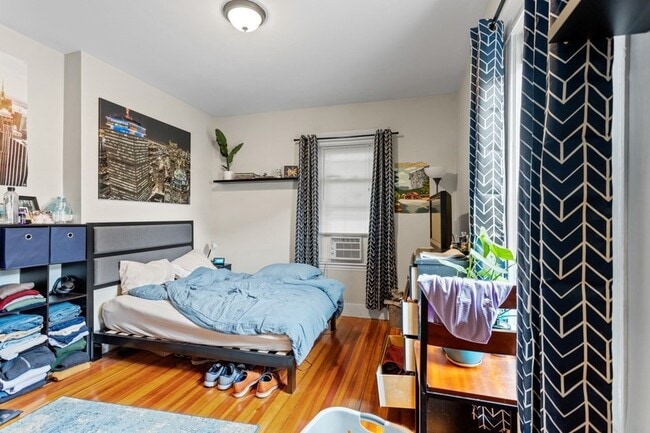 Photo - 18 Peverell St Unit 3
