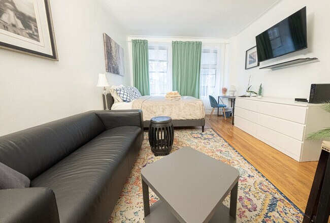 Building Photo - 328 E 74th St Unit SI ID1031977P