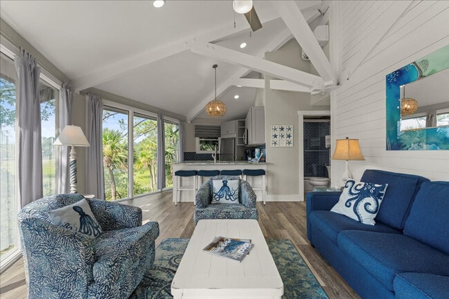 Photo - 2041 Deer Island Rd Unit ID1351744P