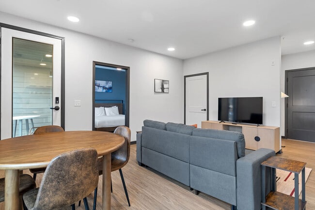 Photo - 423 E Michigan St Unit SI ID1032109P