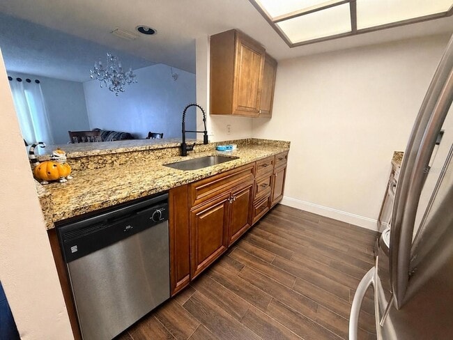 Photo - 13602 S Village Dr Unit 1106