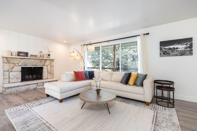 Photo - 2548 Cavalier Dr Unit SI ID1597566P