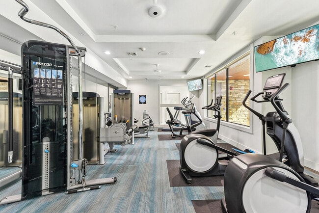 CoveredBridge_amenity_fitness 71-2904-907 - AMLI Covered Bridge