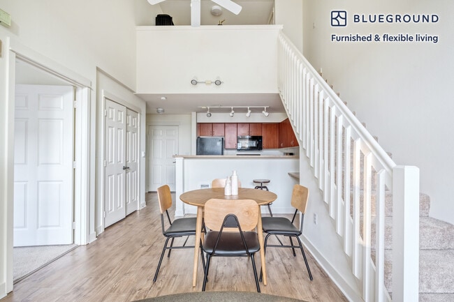 Photo - 11000 NE 10th St Unit FL4-ID252