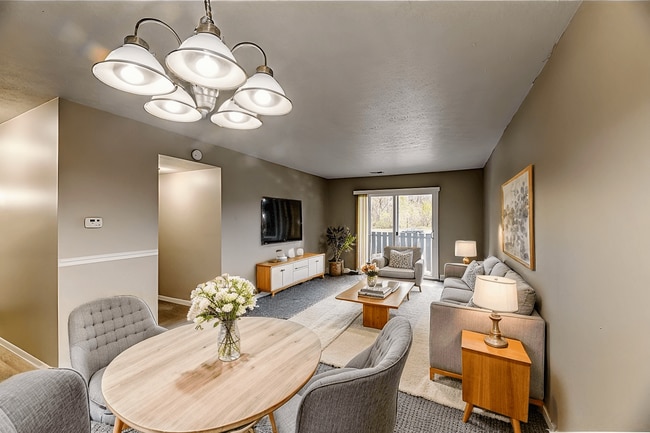 Photo - Somerford Square Apartments