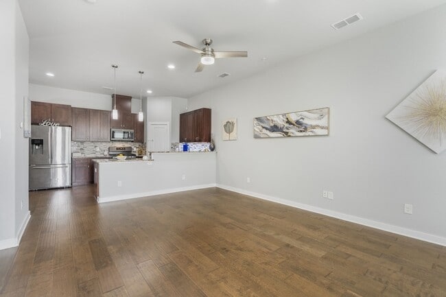 Photo - 5871 Rivendell Dr