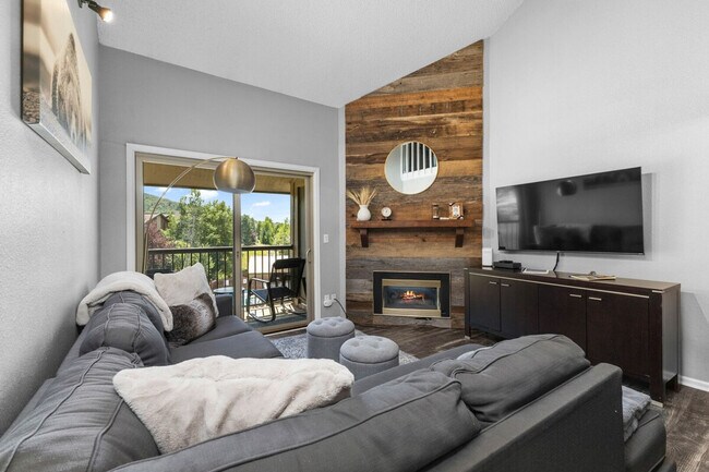 Photo - 2875 Village Dr Unit SI ID1564271P