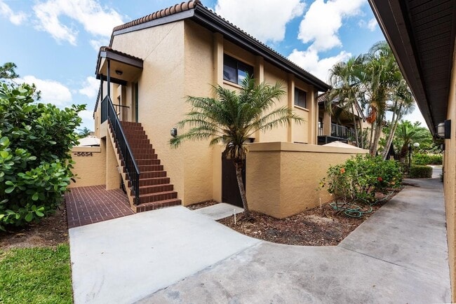 Building Photo - 5656 Ashton Lake Dr Unit 5656