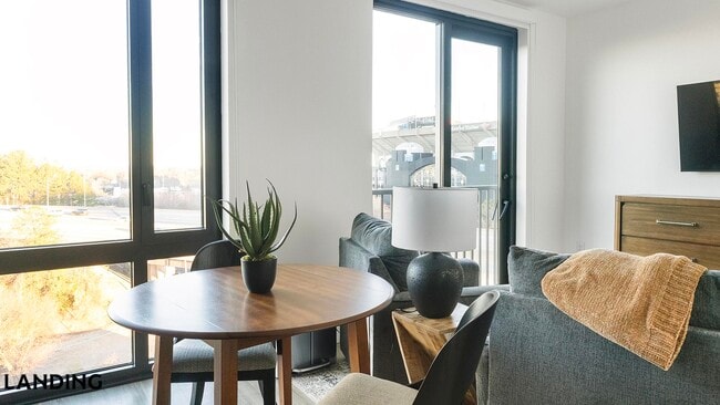 Photo - 1007 S Mint St Unit 700