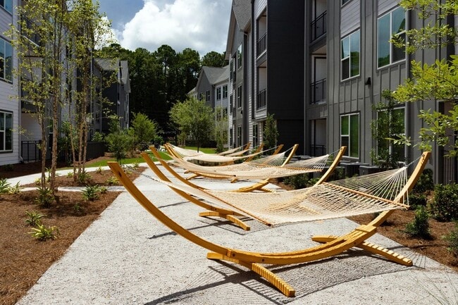 Photo - 2403 Mall Dr