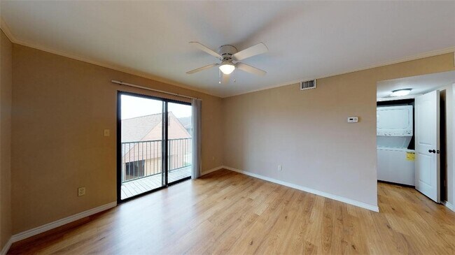 Photo - 904 University Oaks Blvd Unit 124