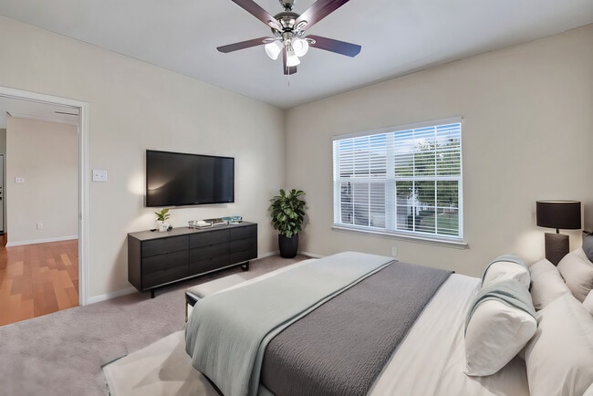 Photo - Riviera Apartments