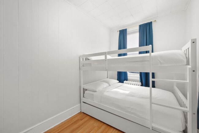 Photo - 21 Lord Ave Unit ID1290853P