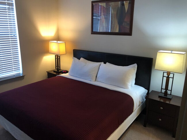 Photo - 6000 Carnegie Blvd Unit ID1344165P