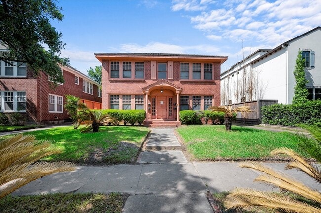 Building Photo - 1608 Kipling St Unit 2