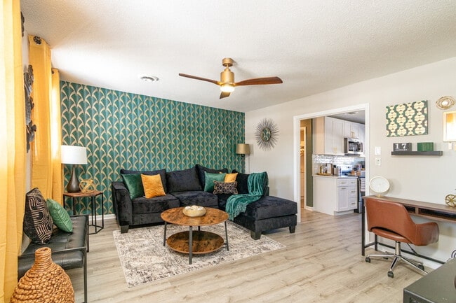 Building Photo - 308 Denny Cir Unit SI ID1609620P