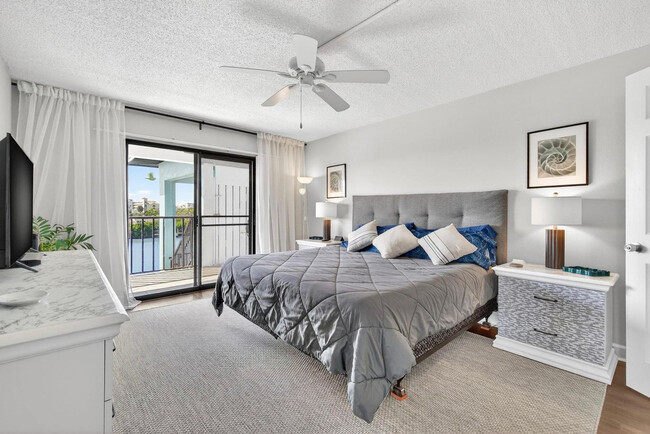 Photo - 12080 Capri Cir S Unit SI FL2-ID1624520P