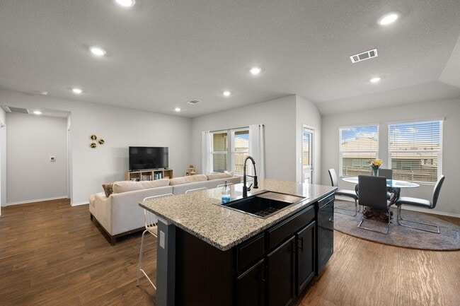 Photo - 15108 Siberian Elm Ln