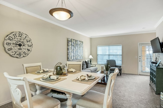 Photo - Springfield Apartments