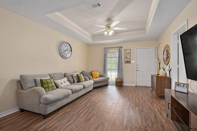 Building Photo - 2015 Colgate Dr Unit ID1328066P