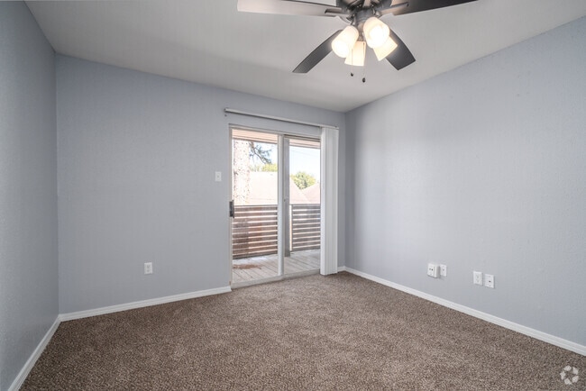 2BR, 2BA - 1,009SF - Primary Bedroom - Waterside Apartments