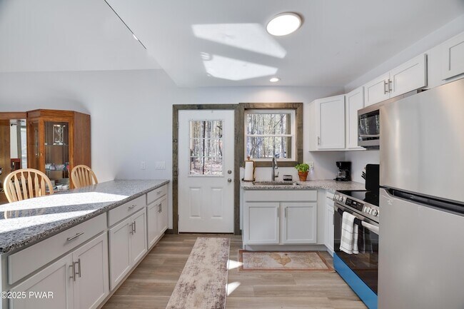 Photo - 1121 Cobblewood Rd