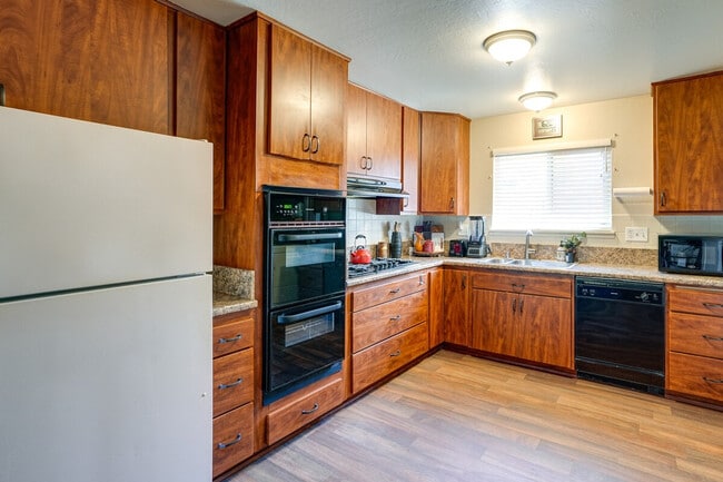 Photo - 542 Sheridan St Unit ID1304930P