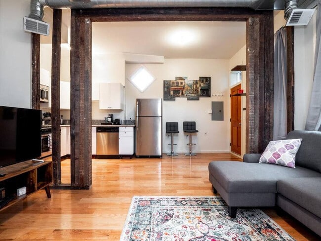 Photo - 1610 Pleasant St Unit ID1056041P