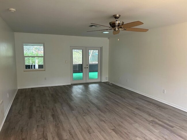 Photo - 289 Deltona Blvd