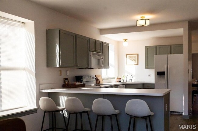 Photo - 4976 Lindenwood Pl