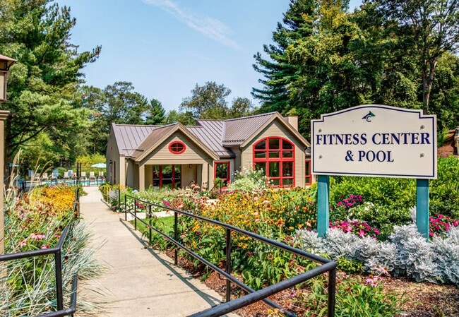 Photo - Weymouth Commons