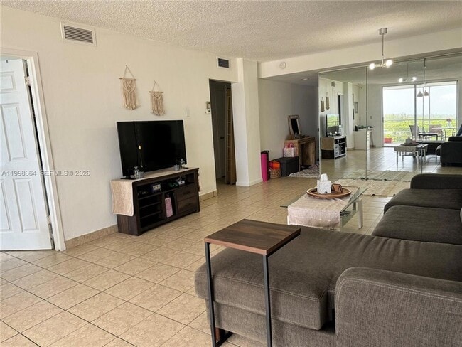 Photo - 3660 NE 166th St Unit 812