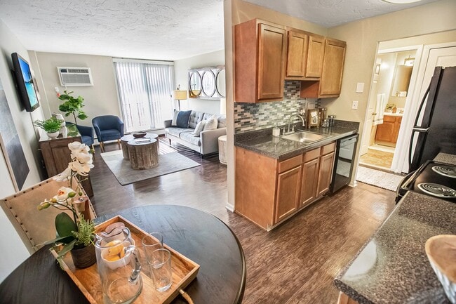 Photo - Solon Club Apartment Homes