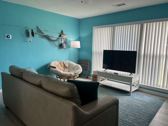 Photo - 4 Adkinson Dr Unit SI ID1585621P