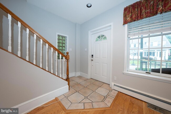 Photo - 212 Elm Terrace