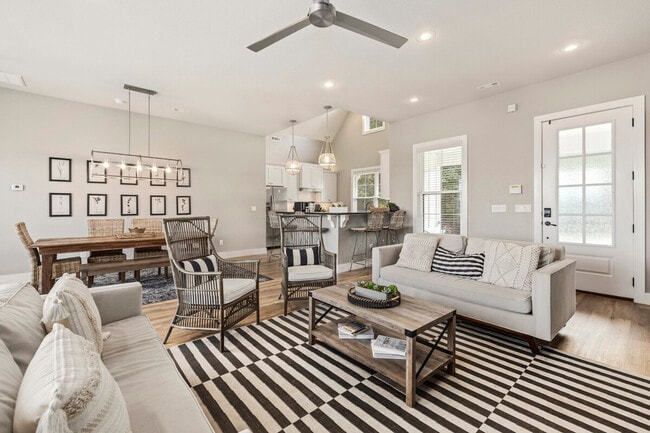 Photo - 22030 Dogwood Cir Unit ID1221797P