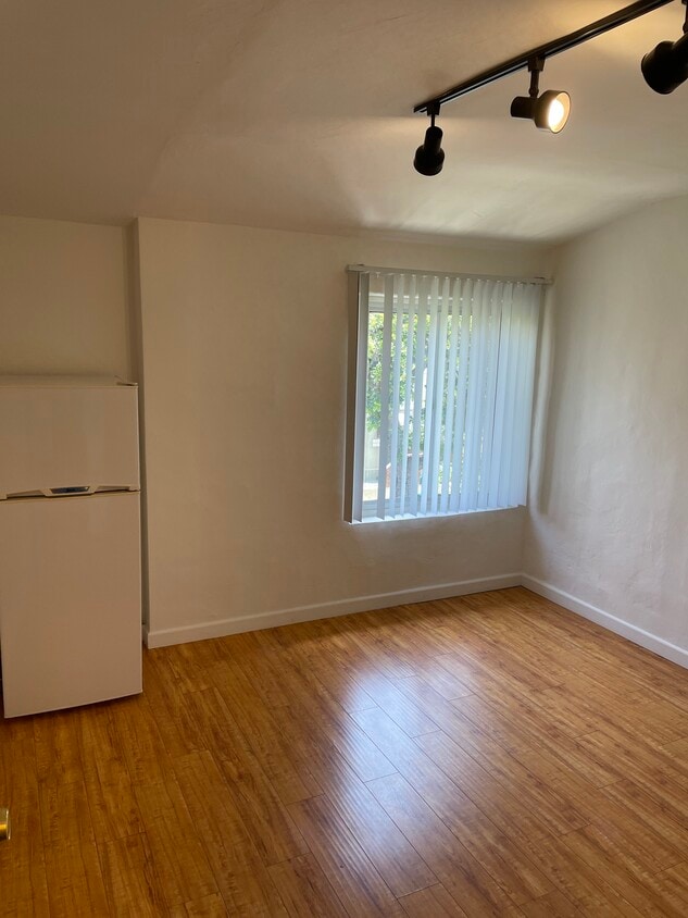 Floor Plan - Bachelor