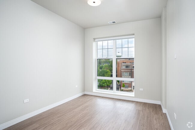 1BR, 1BA - 832SF - Bedroom - Glenwood Station