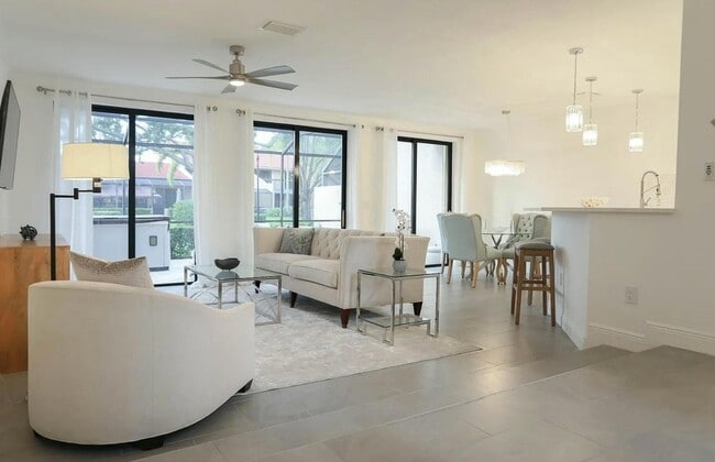 Photo - 819 Windermere Way