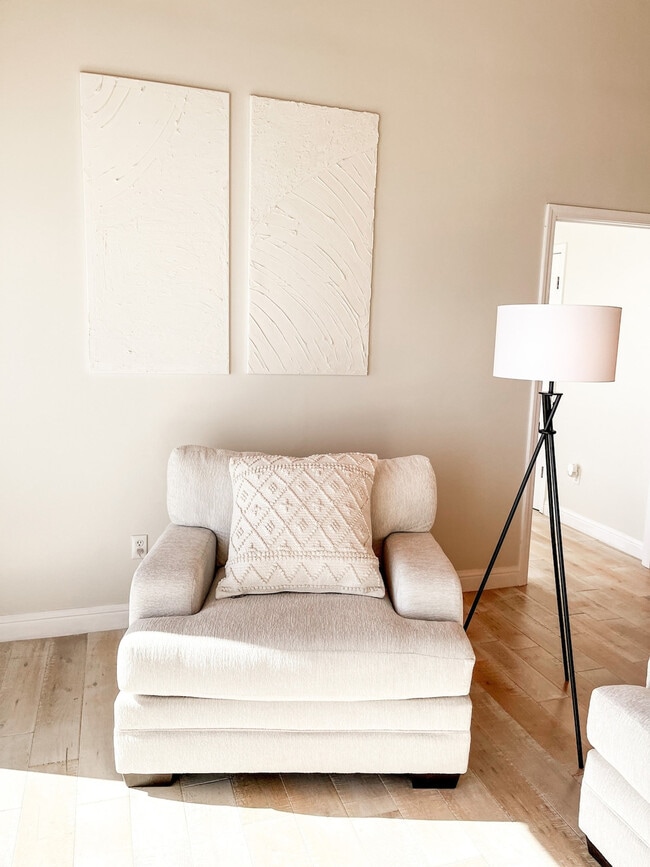 Photo - 6717 Belle Fontaine Dr Unit ID1032111P