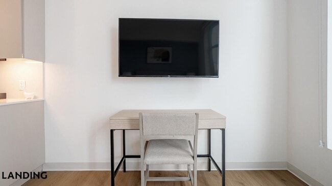 Photo - 1529 N Fremont St Unit 310