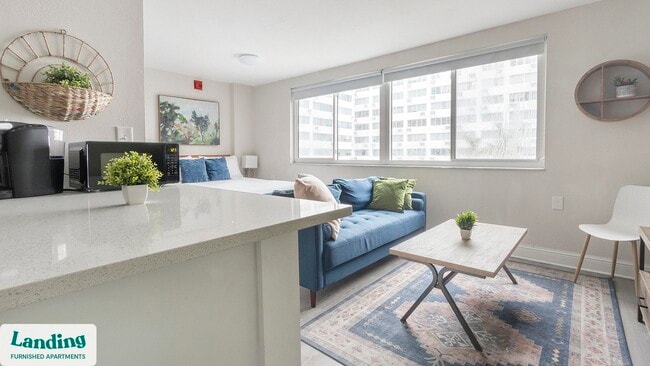 Photo - 305 Dr. M.L.K. Jr St S Unit 342.1403623