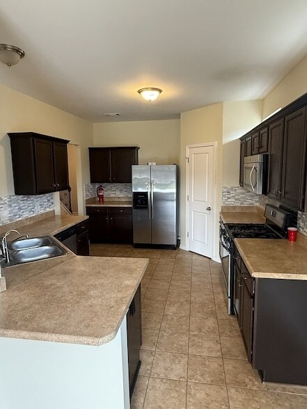 Photo - 1629 Robindale Dr