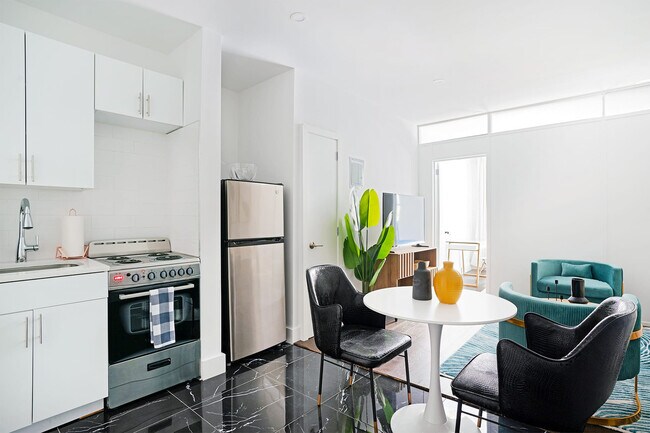 Photo - 444 W 48th St Unit SI ID1022009P